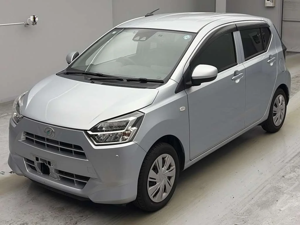 Daihatsu Mira e:S LA350S 2021